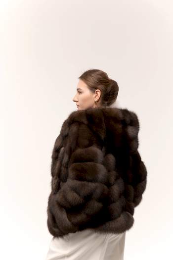 Шуба из темного соболя с капюшоном 60см