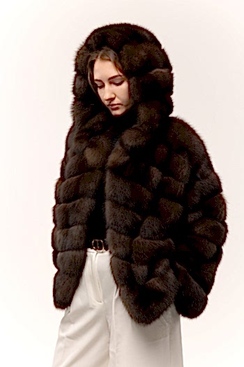 Шуба из темного соболя с капюшоном 60см